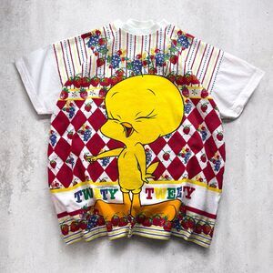 Vintage 1995 Looney Tunes Tweety Bird AOP Tee USA Made Men's L Fruit Argyle